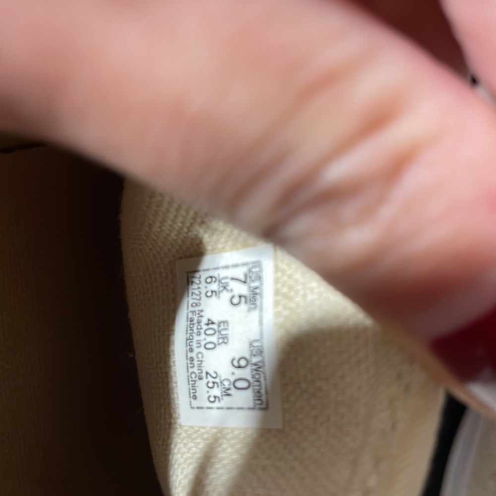 Slip On Vans - image 3